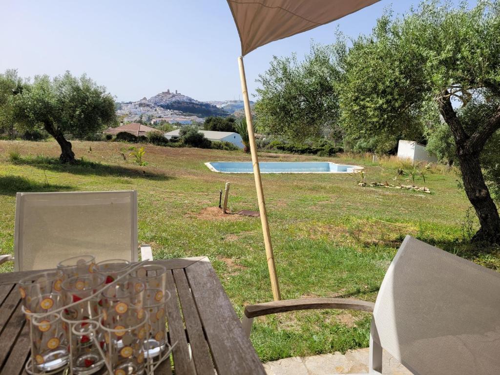 Bazén v ubytovaní Bungalow -escapadas en Arcos de la Frontera alebo v jeho blízkosti