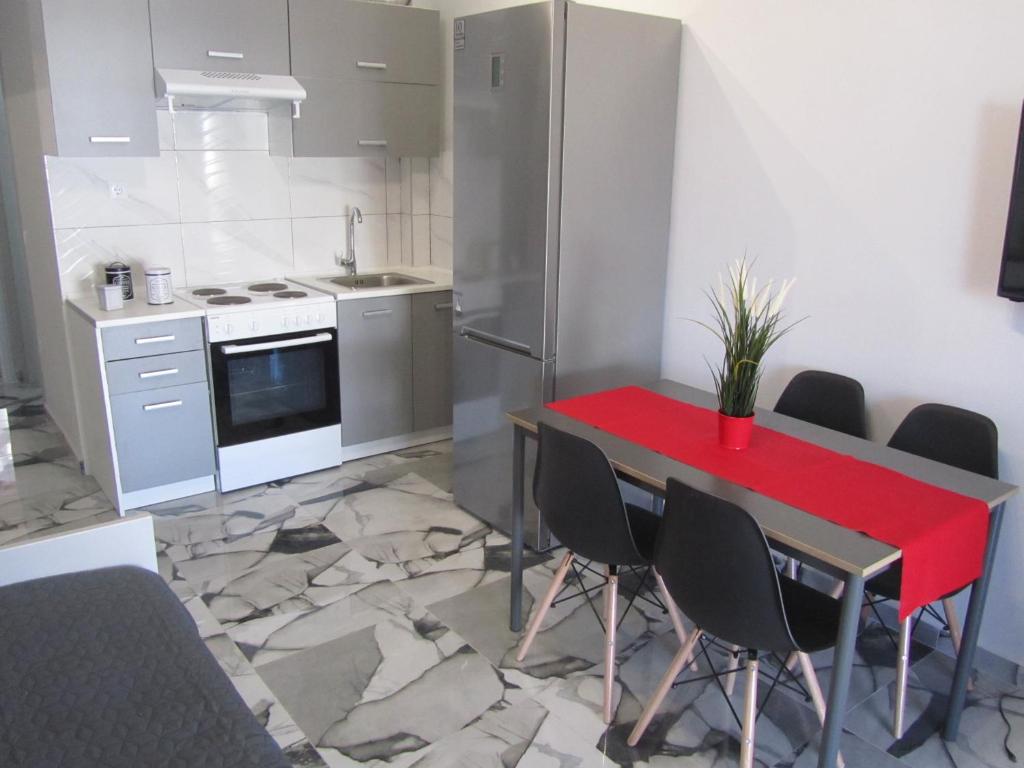 Luxury fully Equipped Apartment in Village Center, Pefkohori (updated