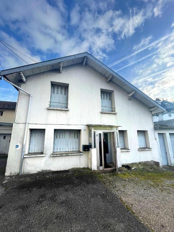 Budova, v ktorej sa apartmán nachádza