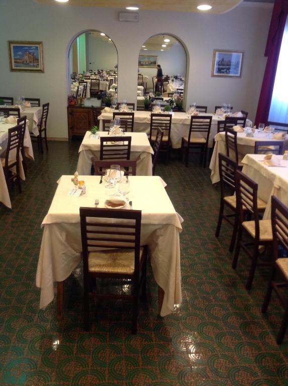 Restaurace v ubytování Hotel Persico
