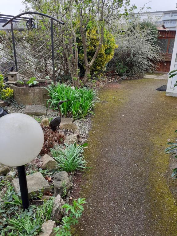 Coquet appartement 6 personnes avec jardin – photo 11