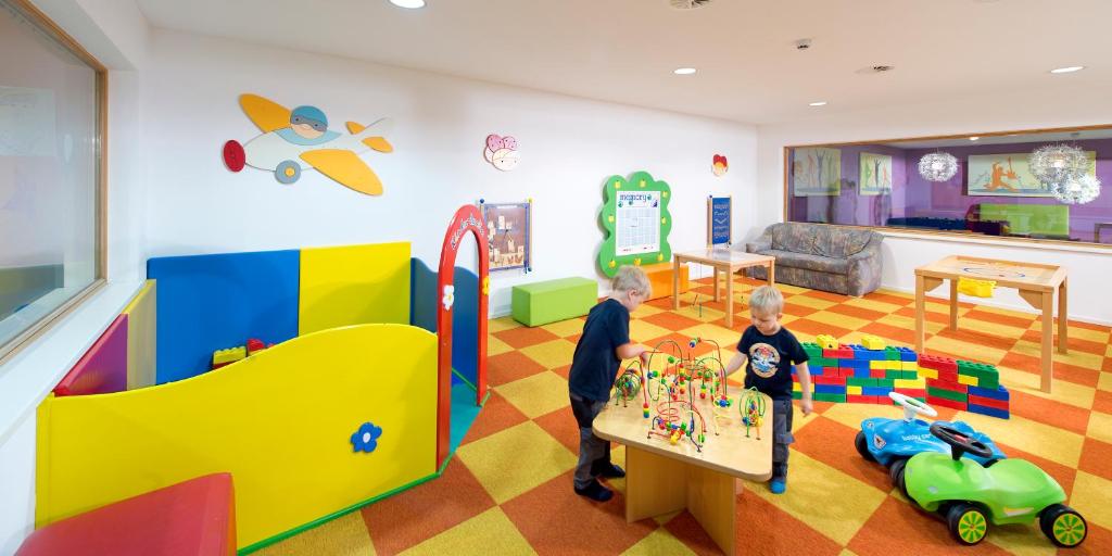 Dětský klub v ubytování Almhotel Hochhäderich