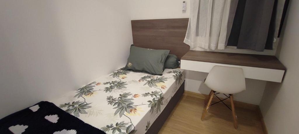 Postel nebo postele na pokoji v ubytování Skyhouse BSD 2 Bedroom & Studio Apartments - Perfect for ICE BSD Events