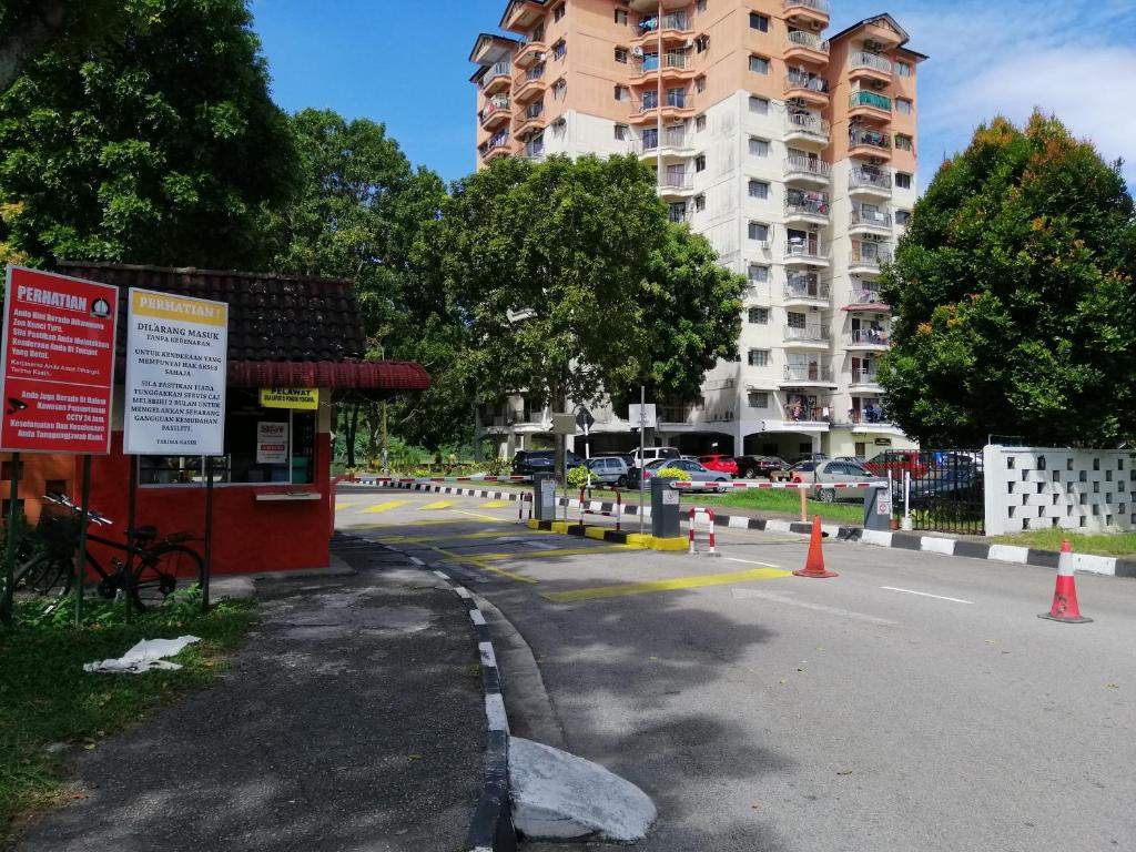 Che Ta Homestay Taman Kumbar Permai, Bayan Lepas (aktualisierte Preise