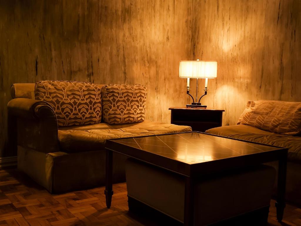 Posezení v ubytování CONNECTOR Hostel