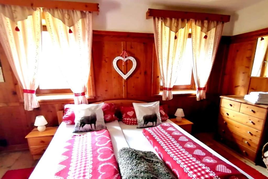 Postel nebo postele na pokoji v ubytování Chalet Sternberg