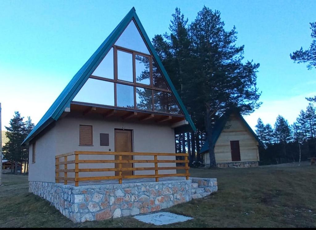 Budova, kde se prázdninový dům nachází