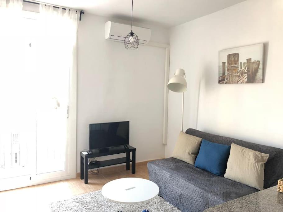 Zona d'estar a Nice 2 rooms apartment in the heart of barcelona