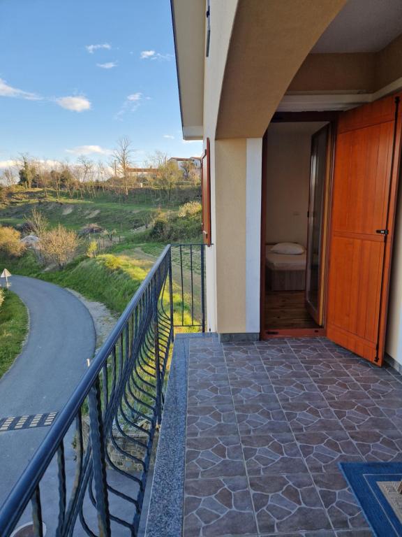 Balkón nebo terasa v ubytování GuestHouse Flora