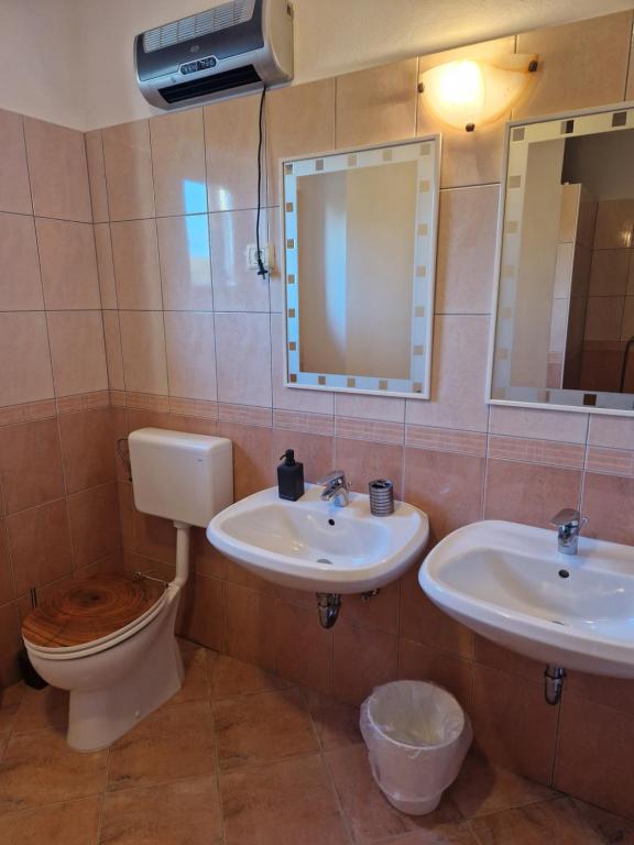 Koupelna v ubytování GuestHouse Flora