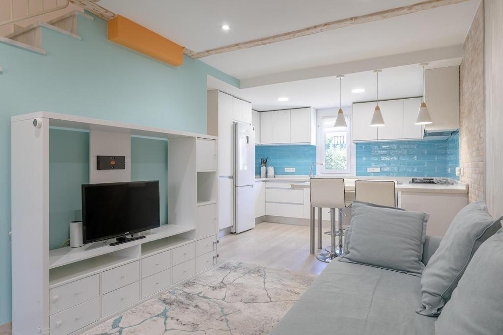 Bonita casa en urbanización privada muy cerca del mar y de ...