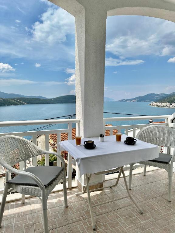 Villa Senka - Studio Apartment With Sea View
