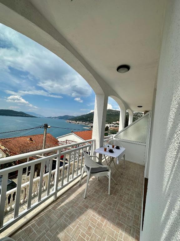 Villa Senka - Studio Apartment With Sea View