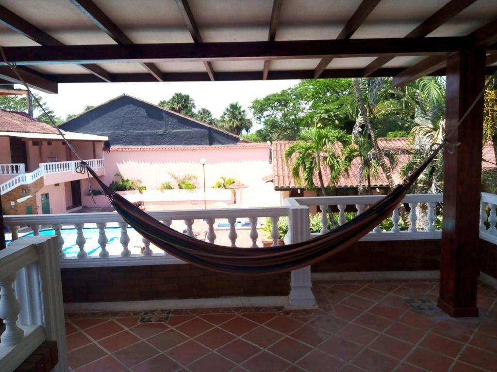 Un balcón o terraza en Hotel Sunrise By Hype