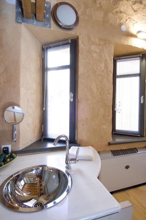 Kép Ariadne - Apokoron Villa with 2 Large Private Pools and Great Views szállásáról Gavalohóriban a galériában