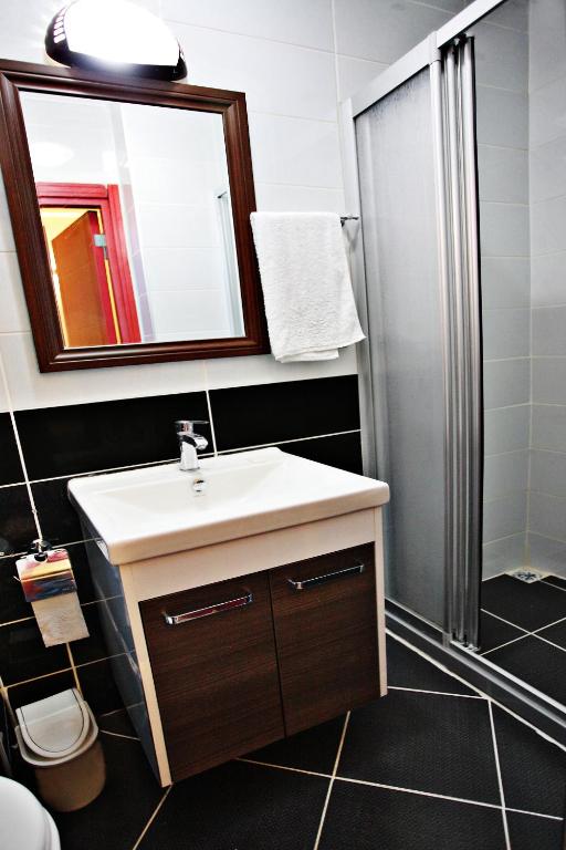 Koupelna v ubytování Taksim Palace Hotel