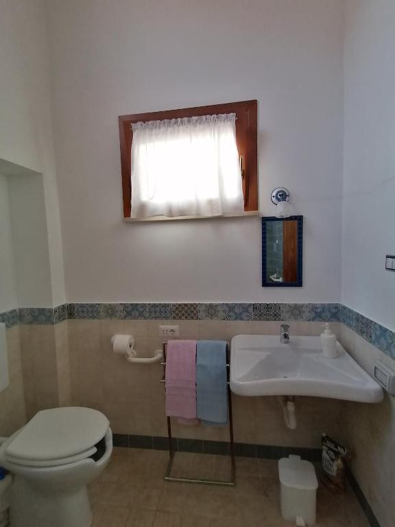 A bathroom at Petronilla