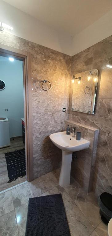 A bathroom at Chris rooms