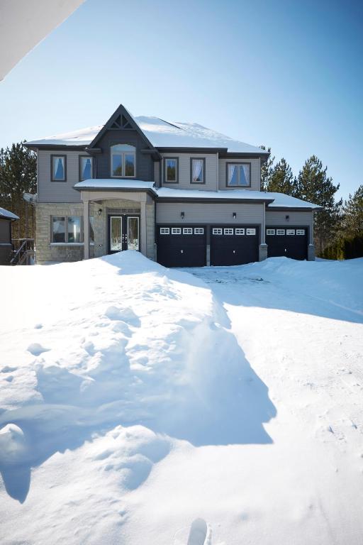 Horseshoe Resort Chalet, OroMedonte (updated prices 2024)