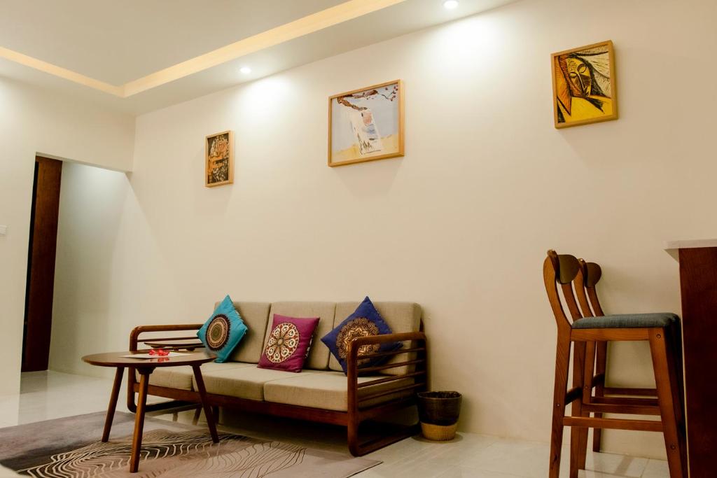 Amphitrite Resort - Deluxe Double Room With Two Double Beds