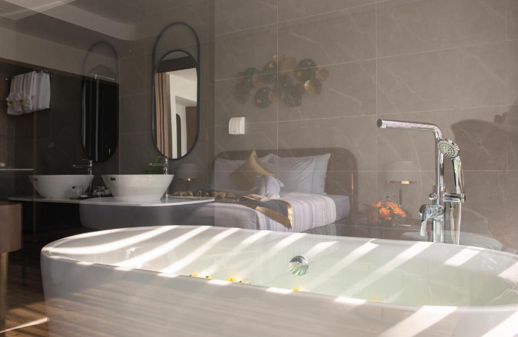 Phòng Senior Deluxe Nhìn Ra Thành Phố