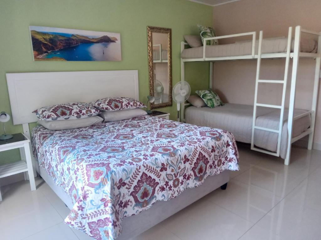 SONHOS dreams Self catering Garden Cottages - 