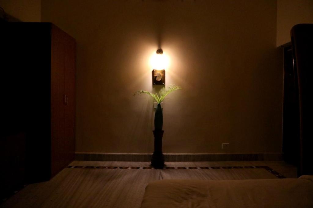 Villa Benares - Habitación Doble Con Balcón