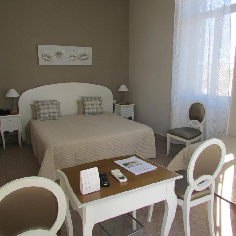 Le Castelet des Alpilles - 13