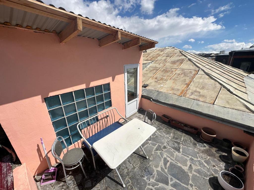 Balkón nebo terasa v ubytování Communa Guesthouse