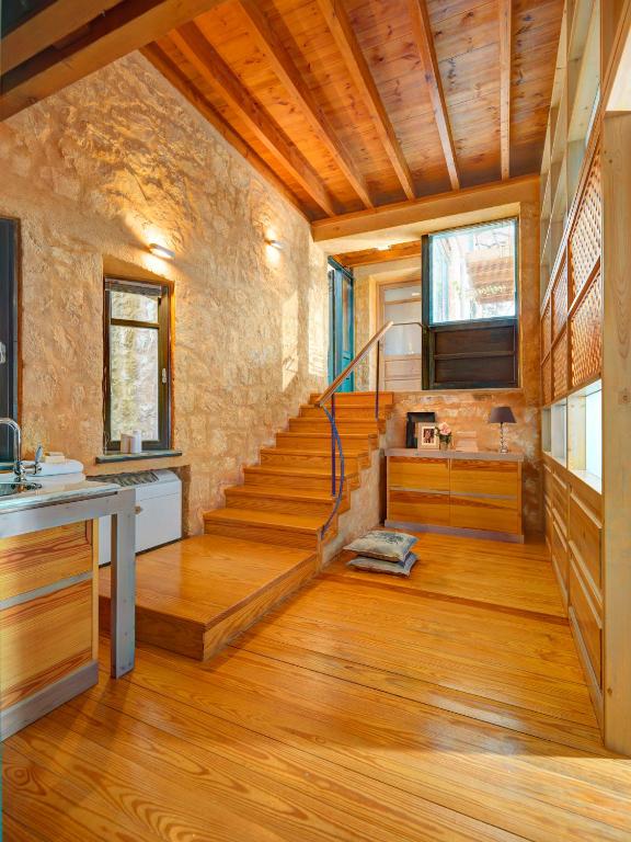 Kép Ariadne - Apokoron Villa with 2 Large Private Pools and Great Views szállásáról Gavalohóriban a galériában