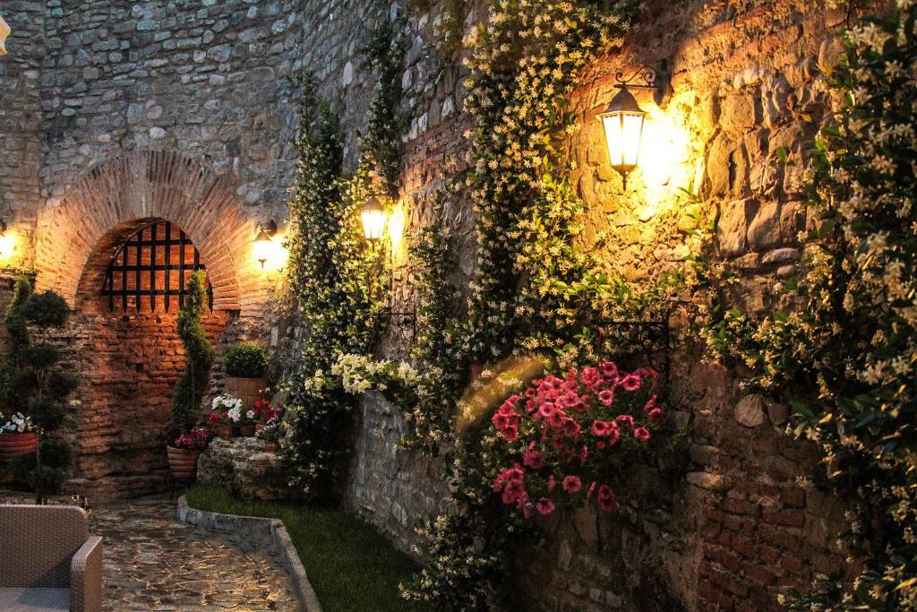 Zahrada ubytování Hotel Guri