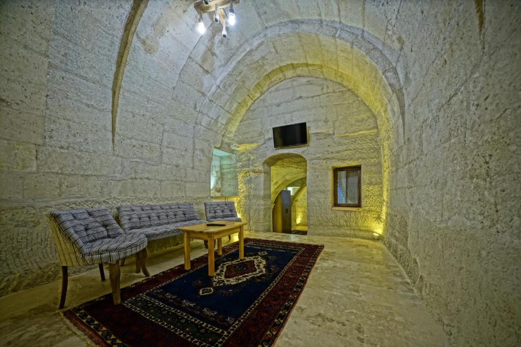 A seating area at Cappa Cave Hotel