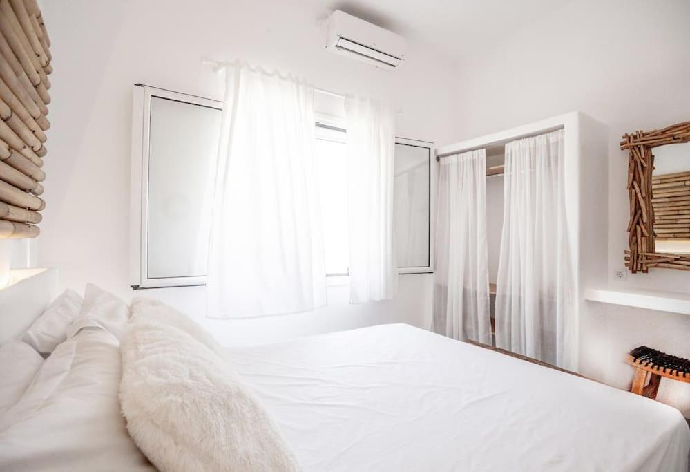 Una cama o camas en una habitación de The View