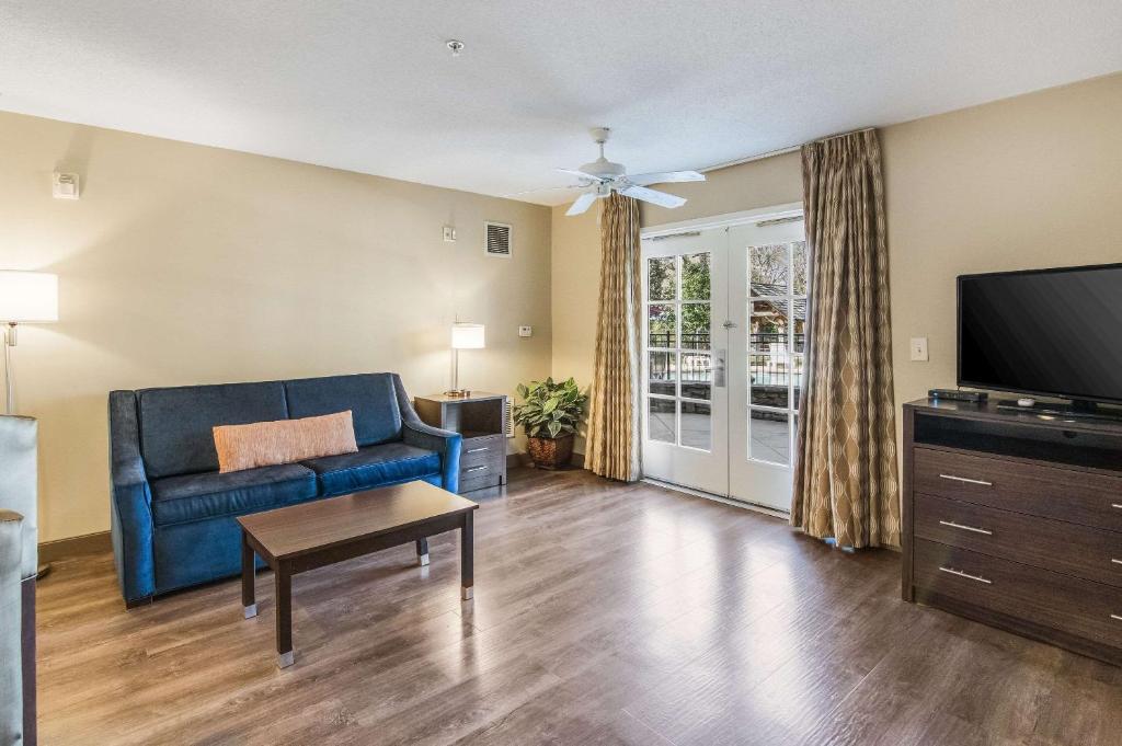 MainStay Suites Columbus near Fort Benning photo