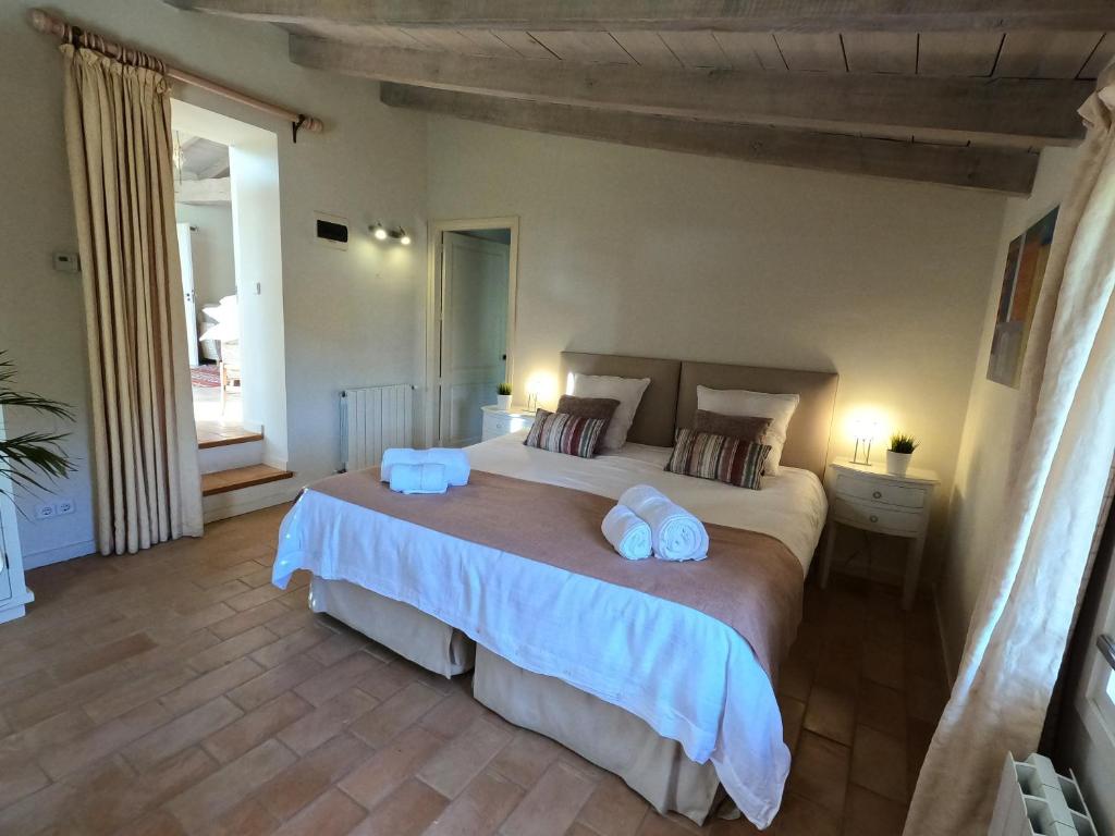Postel nebo postele na pokoji v ubytování B&B Can Jan