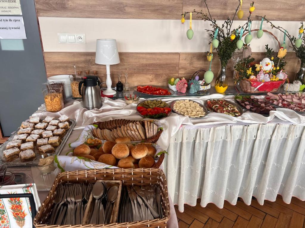 Jedlo v ubytovaní bed & breakfast alebo blízkom okolí