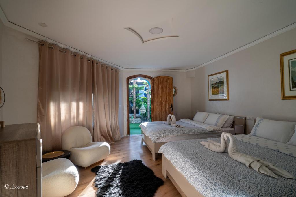 Posezení v ubytování Hôtel ZIRYAB