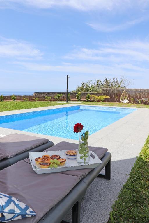 Fotografie z fotogalerie ubytování Casa das Rosas by Homing v destinaci Arco da Calheta
