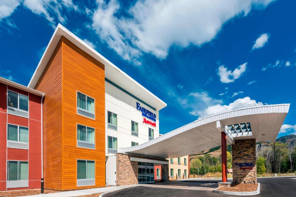 an image of a hotel with a building at Fairfield Inn by Marriott Afton Star Valley in Afton