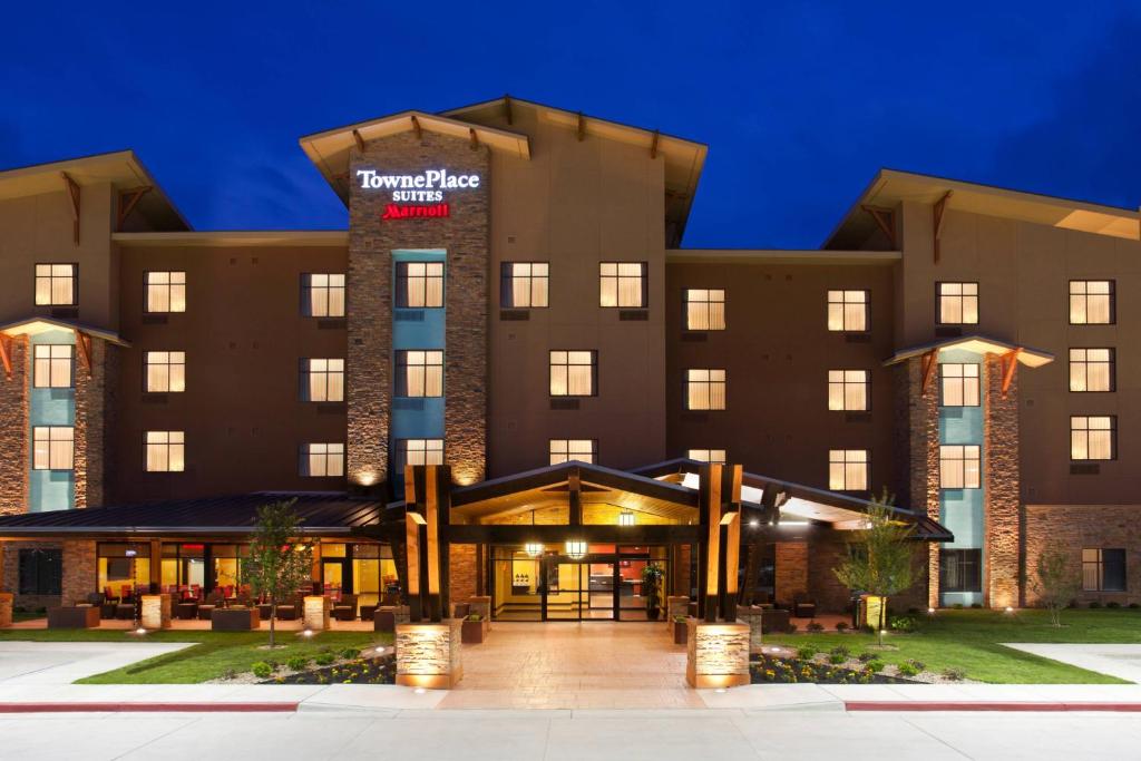 a rendering of the front of the hampton inn suites durham at TownePlace Suites by Marriott Carlsbad in Carlsbad