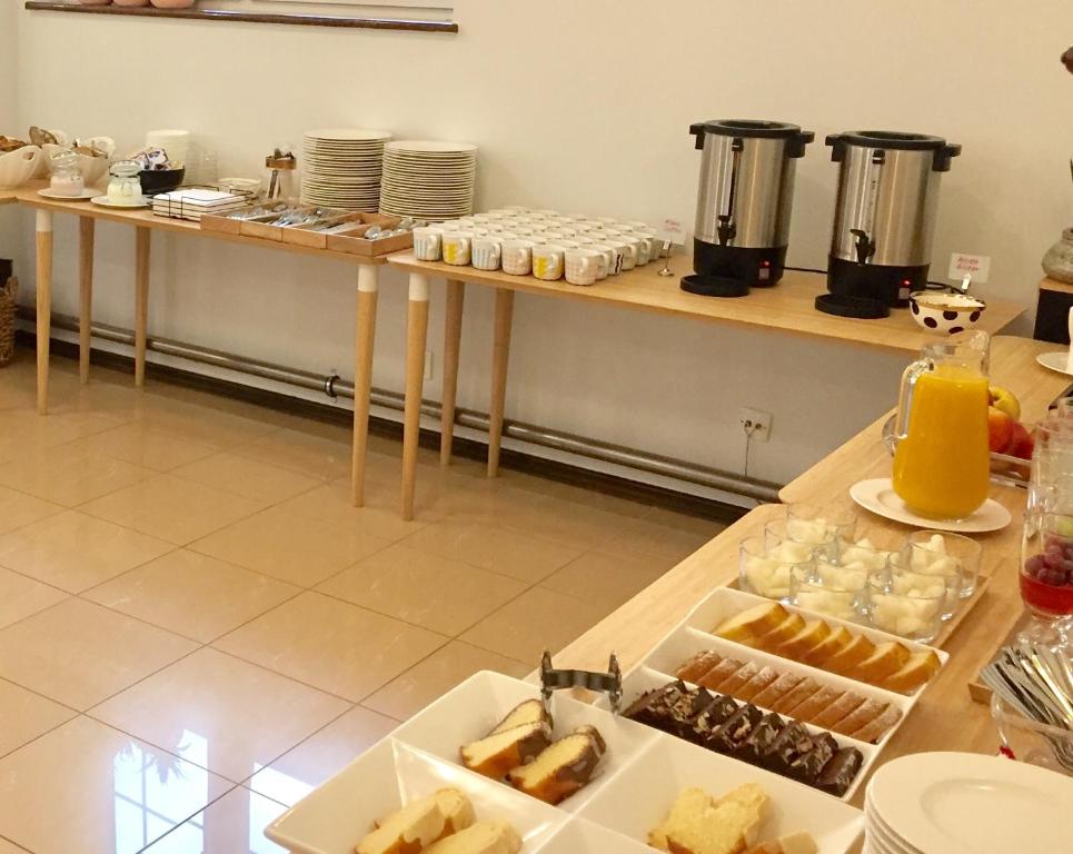 Jedlo v ubytovaní bed & breakfast alebo blízkom okolí