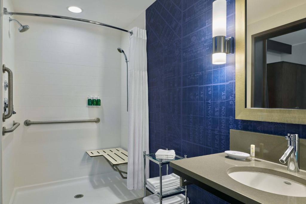 SpringHill Suites by Marriott Denver Downtown photo