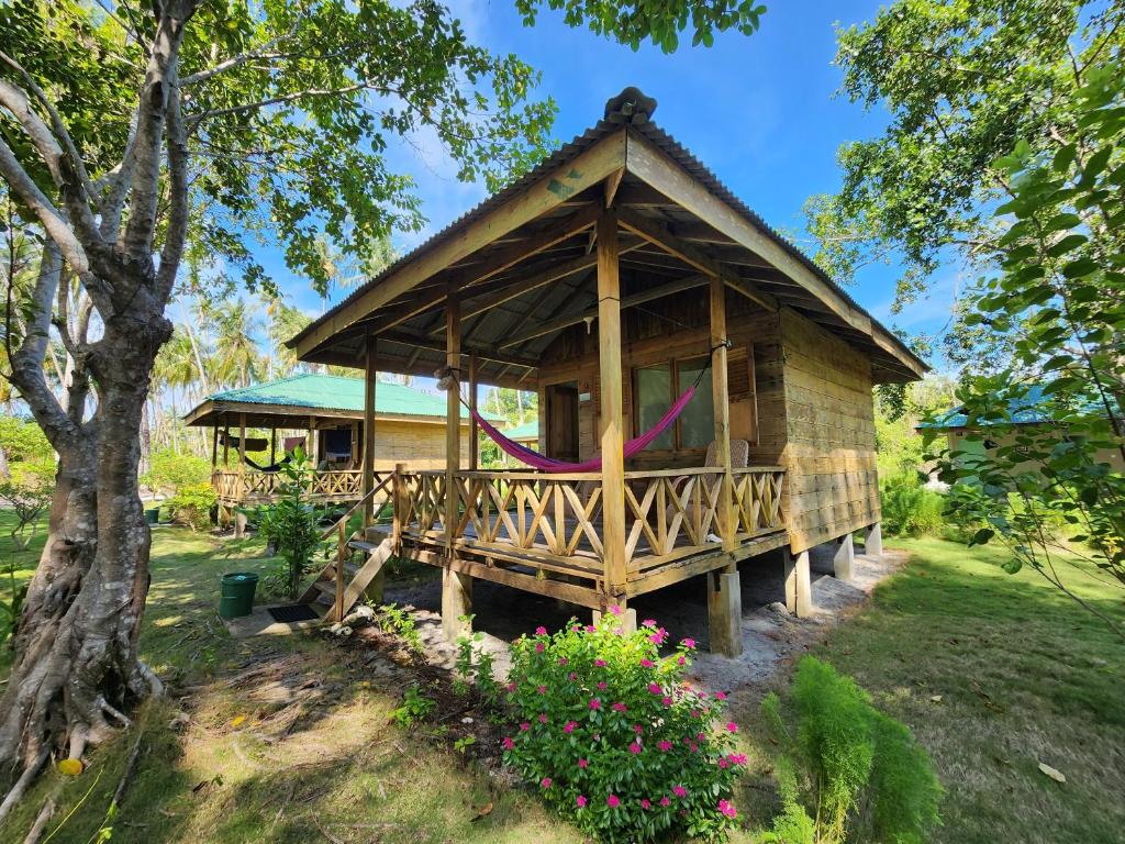 Zahrada ubytování MB Palambak Island Resort Pulau Banyak Aceh Singkil