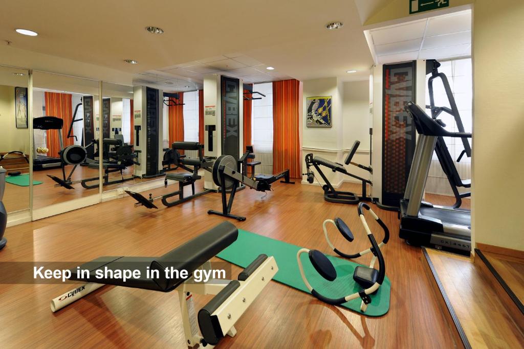 Fitness centrum a/nebo fitness zařízení v ubytování Hotel Victoria