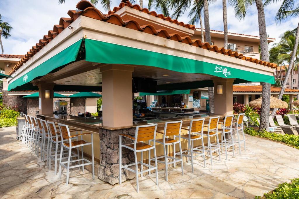 Restaurace v ubytování Marriott's Waiohai Beach Club