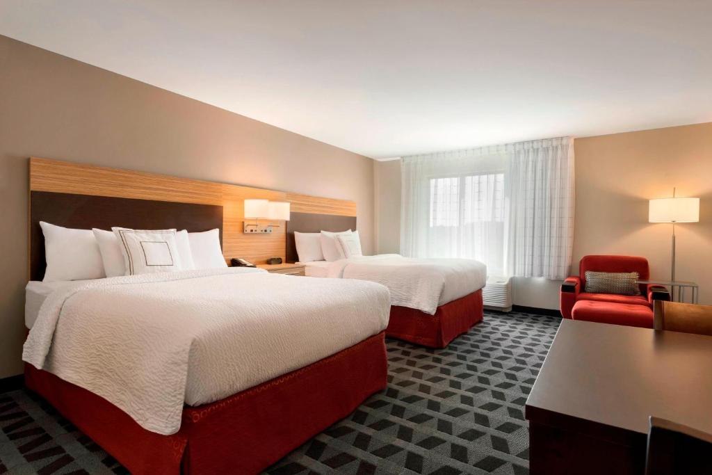TownePlace Suites by Marriott Pittsburgh Airport/Robinson Township - Estudio Con Cama Grande