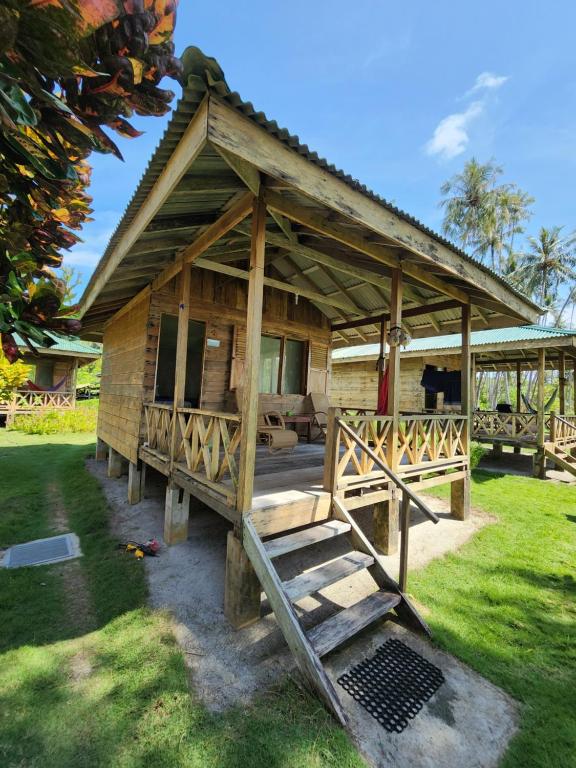 Zahrada ubytování MB Palambak Island Resort Pulau Banyak Aceh Singkil