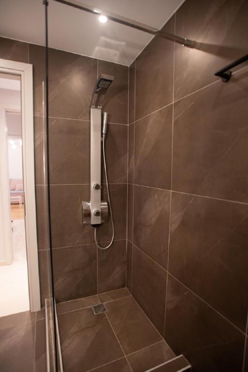 Acropolis Vibes Apartments - 16