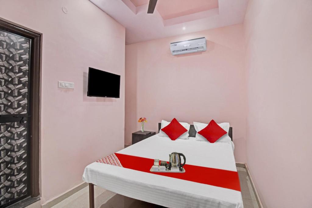 TV a/nebo společenská místnost v ubytování Hotel O R K Guest House