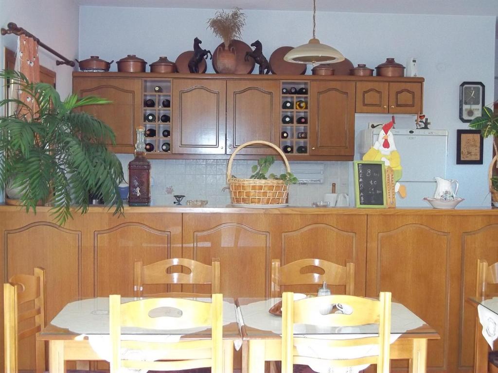 Restaurace v ubytování Epikoureios Apollon